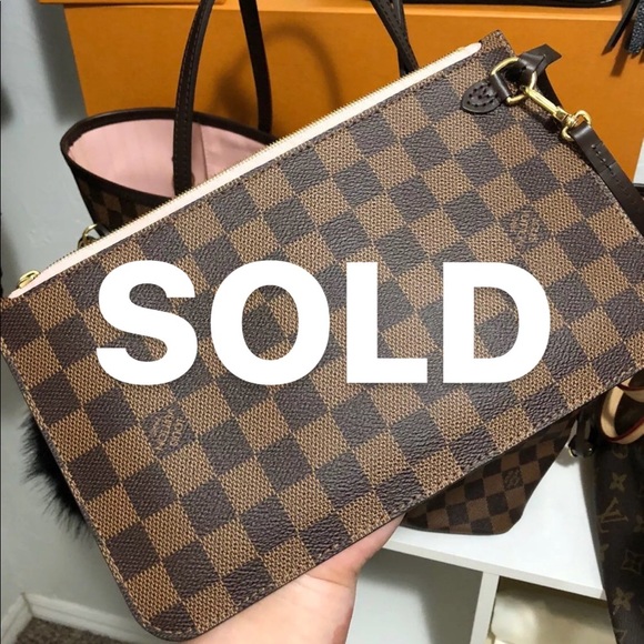 *SOLD*Louis Vuitton Pouch/Clutch/Wristlet - Picture 1 of 3